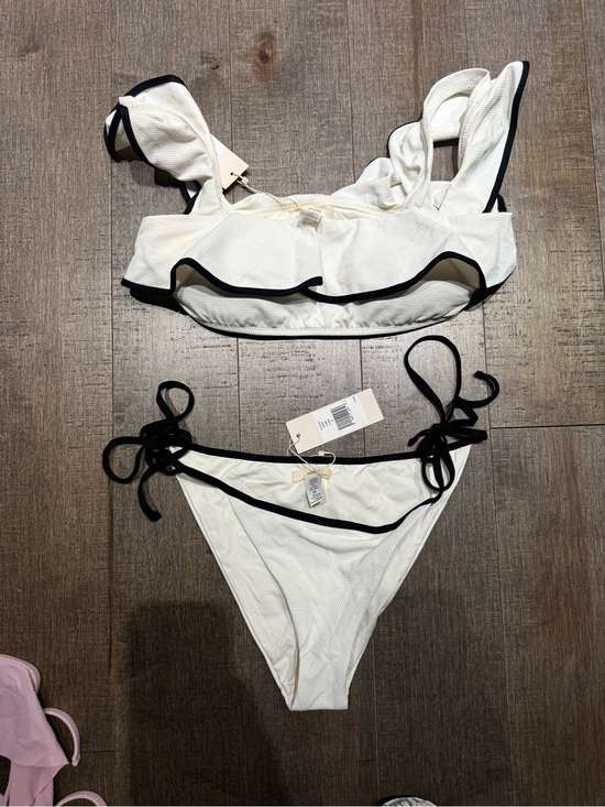 Eberjey Other - Eberjey White Bikini with Black Trim